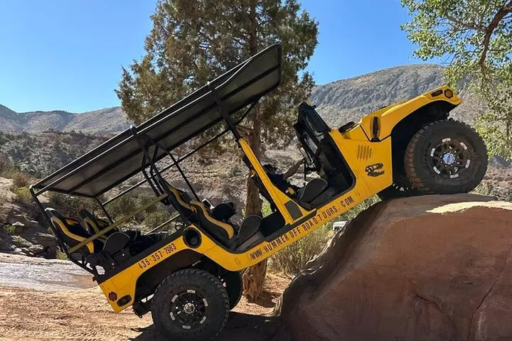 Zion Hummer Tour to Zion Waterfall with swimming