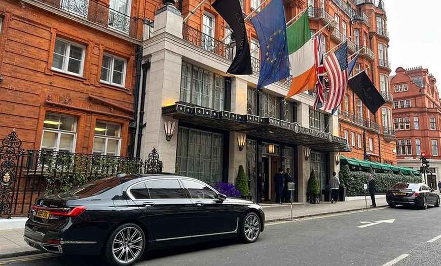 Image 6: Private St Pancras Station Transfer to or from London Hotel