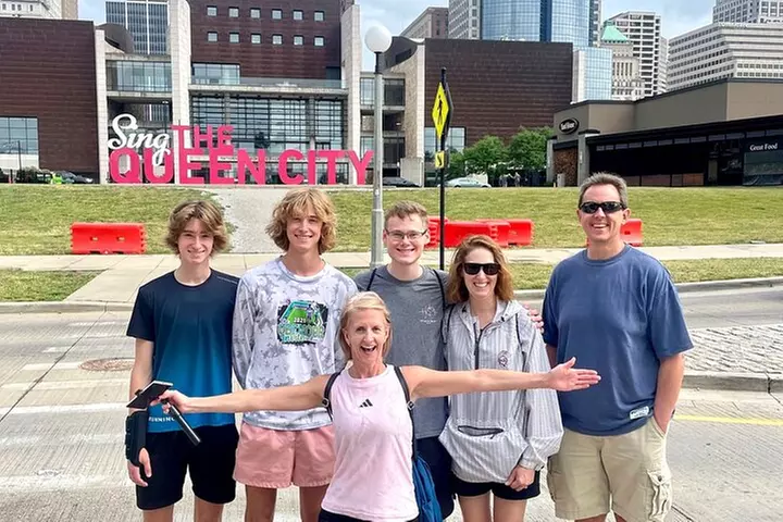 Top 10 Sites + Bites of Cincinnati Tour with Riverside Food Tours