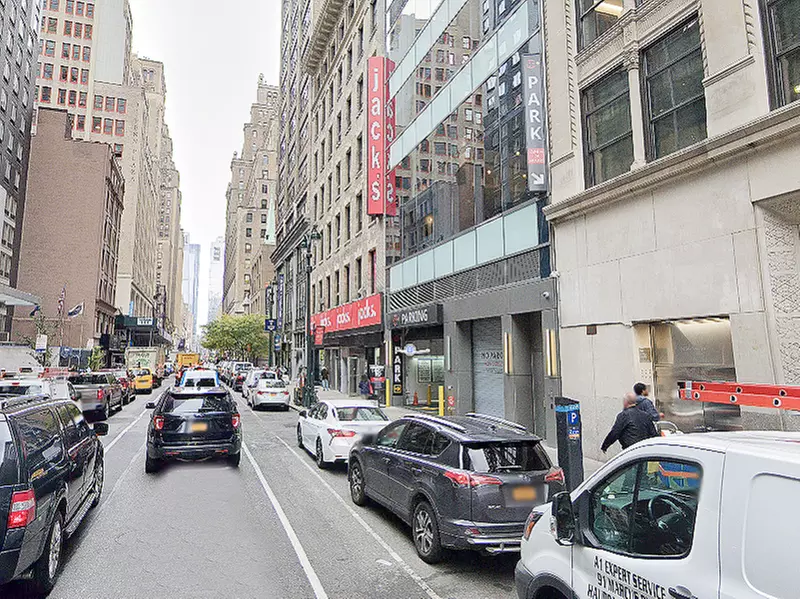 Parking at (SP+) - Continental/Tower 111 Garage