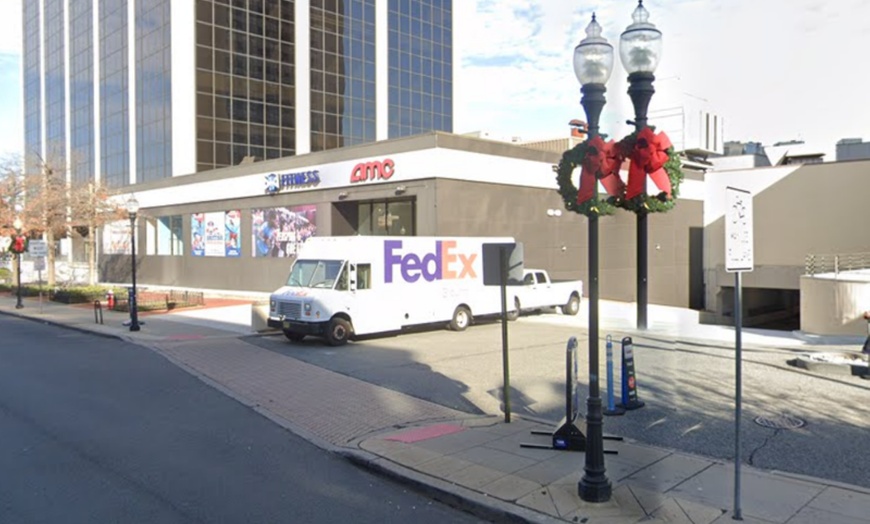 Image 1: Parking at LAZ Parking - 52 Headquarters Plaza Garage