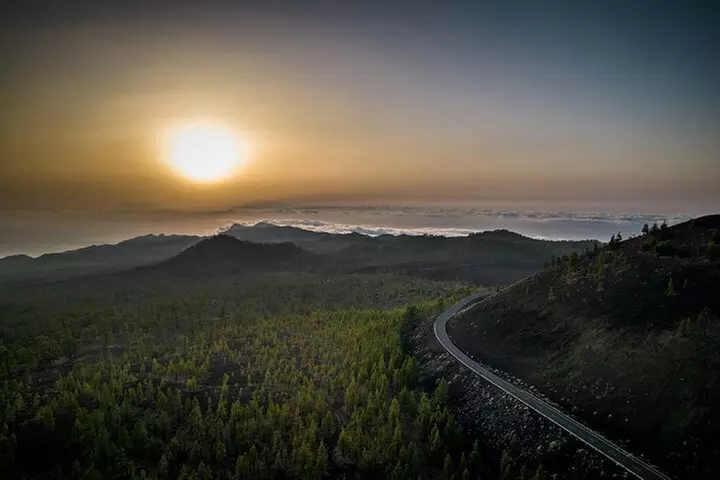 Parque Nacional Teide con furgoneta