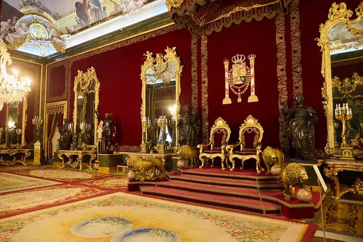 Tour a pie por el casco antiguo de Madrid y el Palacio Real