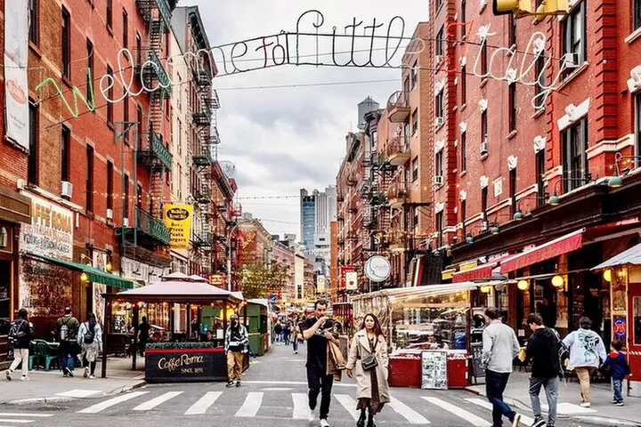 NYC: Chinatown & Little Italy Food Tour with 7 Flavorful Tastings