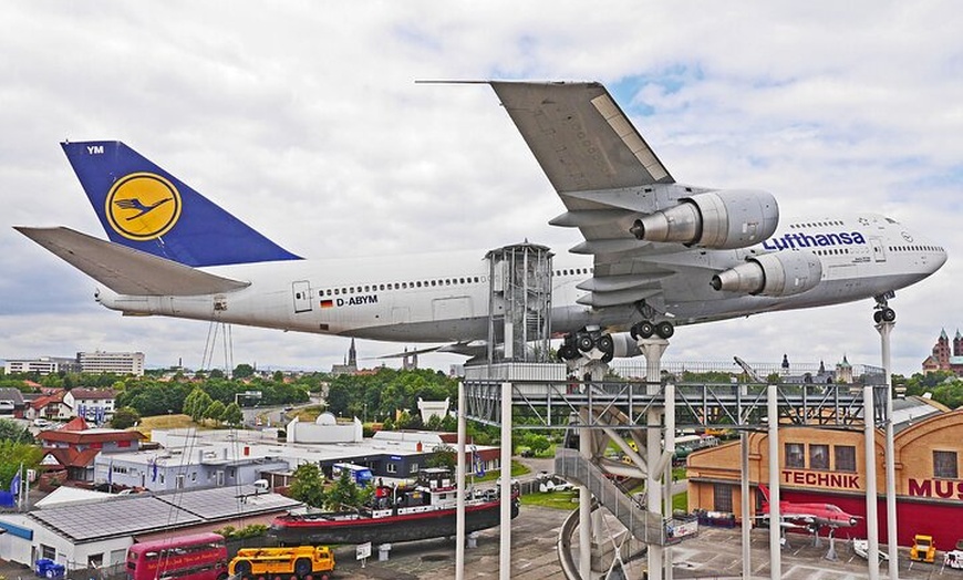 Image 4: Private Tour von Frankfurt nach Speyer Mannheim und Schwetzingen