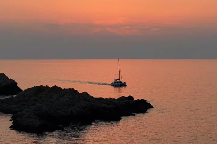 Excursion Agriates et Coucher de soleil en Catamaran L'ile-rousse