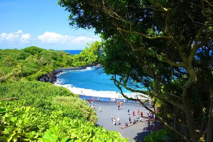 Road to Hana Rainforest, Black Sand Beach, Waterfalls & Lunch