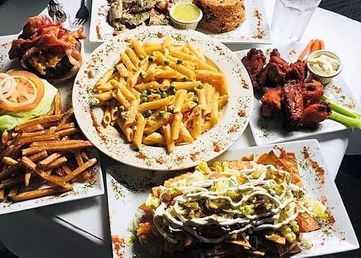 5% Cash Back at Legendary Bar & Grill