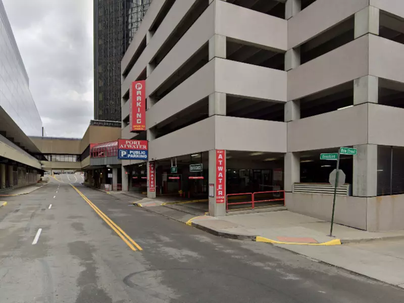 Parking at Port Atwater Garage - Primary Image
