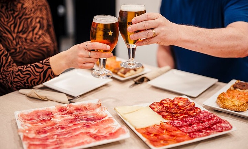 Image 6: Cata de Jamón Ibérico Sagrada Familia con Cava