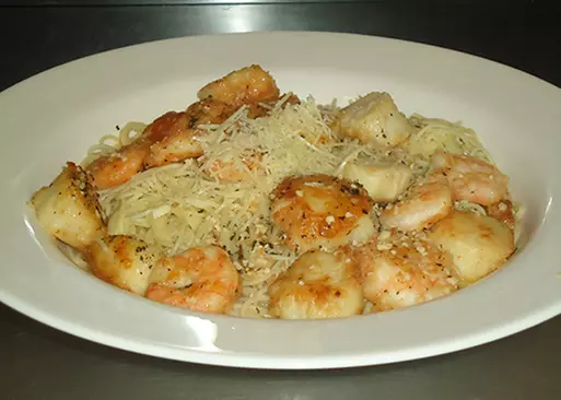5% Cash Back at Gaetano's Tavern On Main - Primary Image