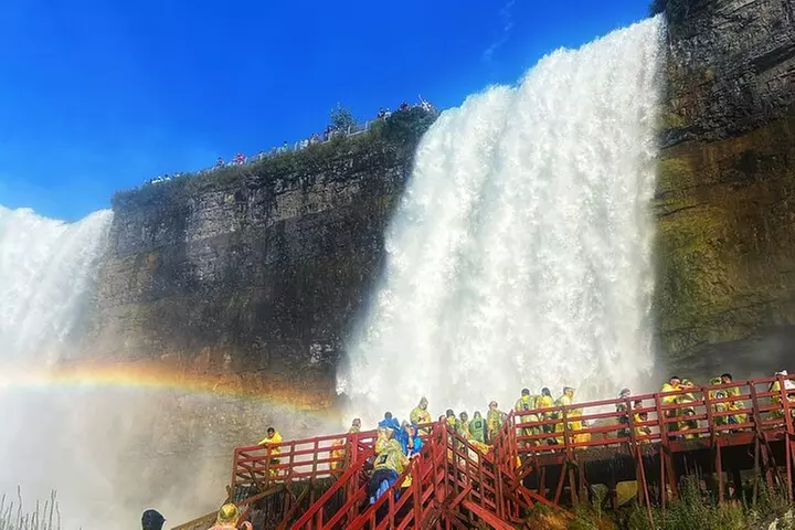 Guided Maid of the Mist and Cave of the Winds Tour