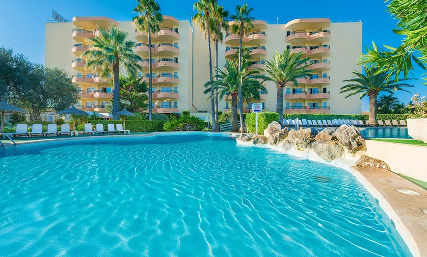 Image 3: ✈ MALLORCA | Port d'Alcudia - Alcudia Beach Aparthotel 3* - Appart'...