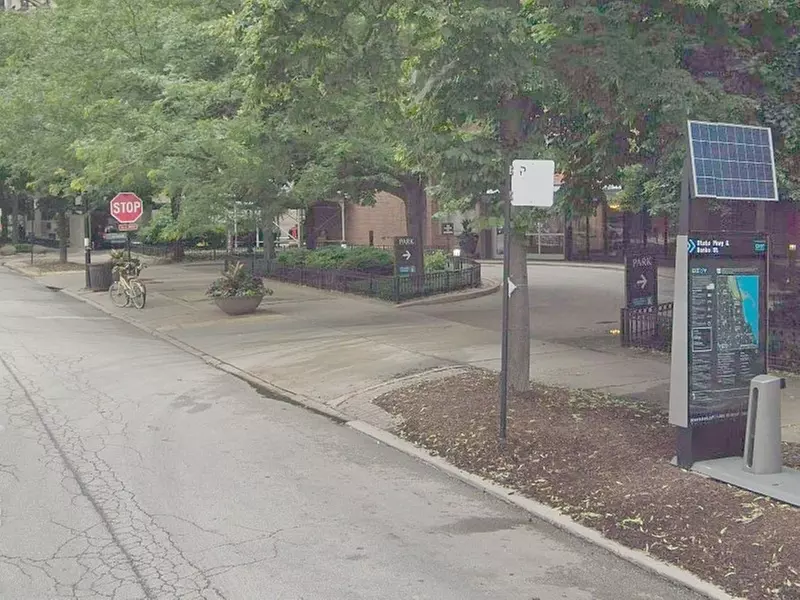 Parking at 1350 N. Lake Shore Dr. Garage - Valet - Primary Image