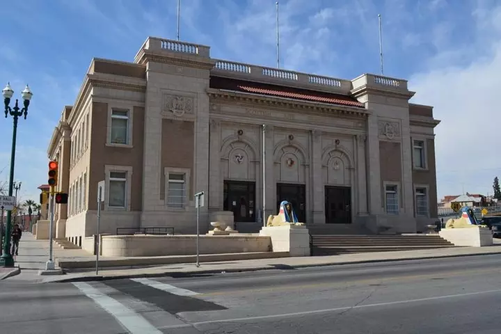 Self Guided El Paso Scavenger Hunt: Sun City Scavenger Hunt