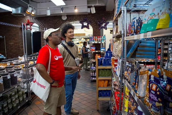 Brooklyn Food Tour: Family-Owned Brownstone Bites