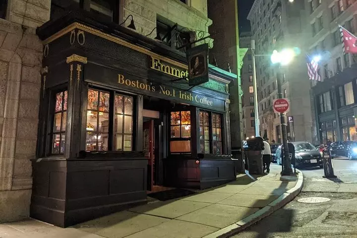 Boston Ghosts Boos and Brews Haunted Pub Crawl
