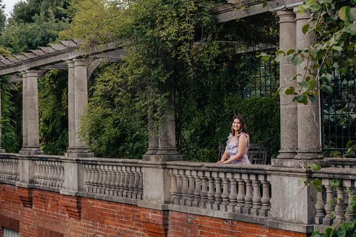 Photoshoot in London with Professional Photographer