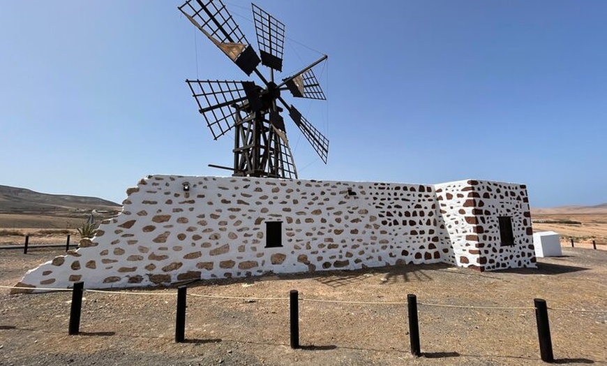 Image 8: Fuerteventura : DESCUBRE FUERTEVENTURA TOUR 7 horas max 8 personas