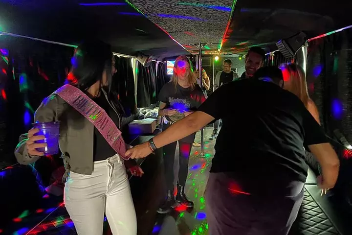 Miami Party Bus Tour: Wynwood, Brickell & Little Havana