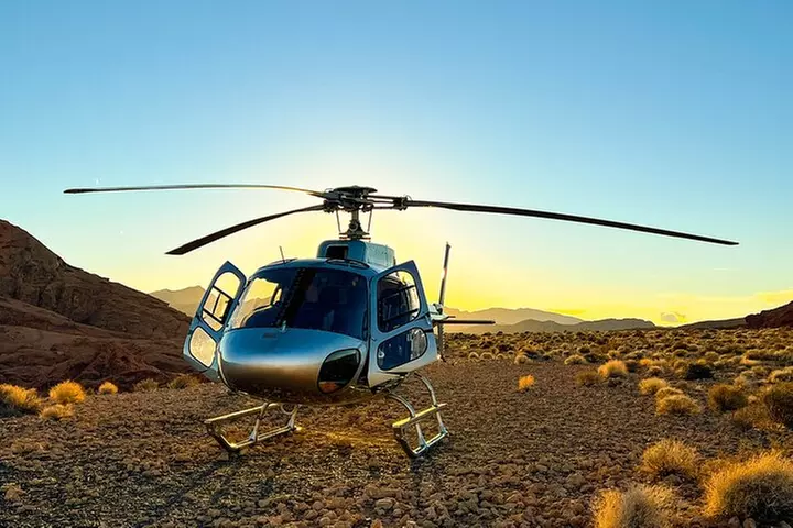 Valley of Fire Helicopter Tour and Landing with Champagne Toast