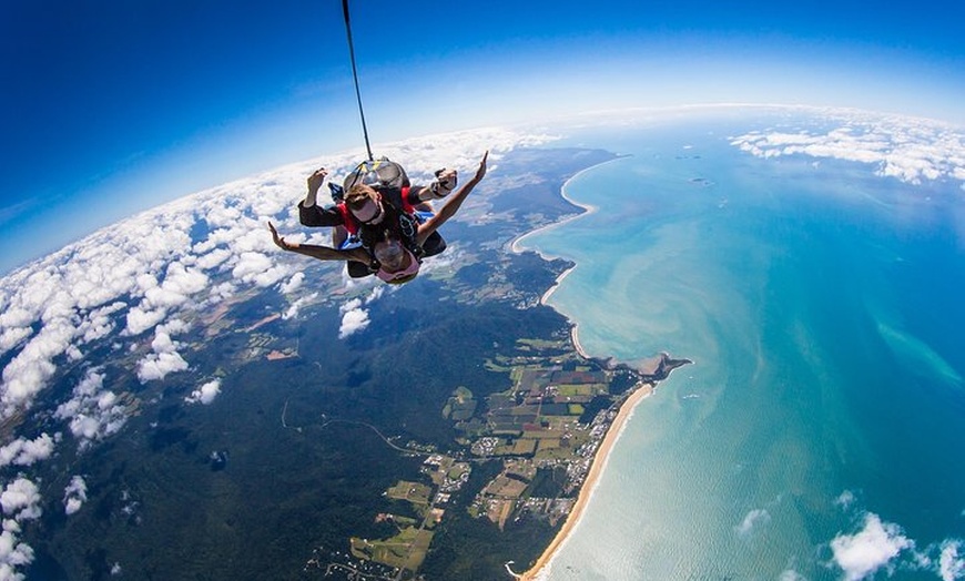 Image 4: Beach Skydive from up to 15000ft over Mission Beach