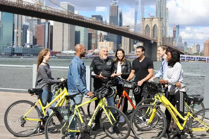 Guided Bike Tour of Lower Manhattan and Brooklyn Bridge - Primary Image