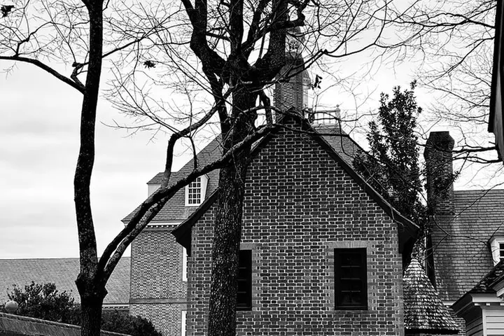 Genteel & Bard's Williamsburg Ghost & Dark History Walking Tour - Primary Image