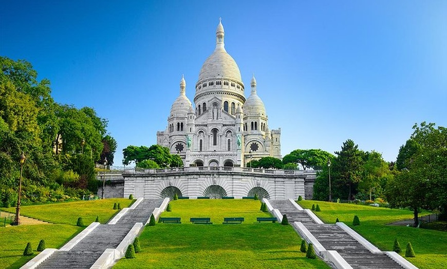 Image 2: Balade dans le quartier de Montmartre à Paris