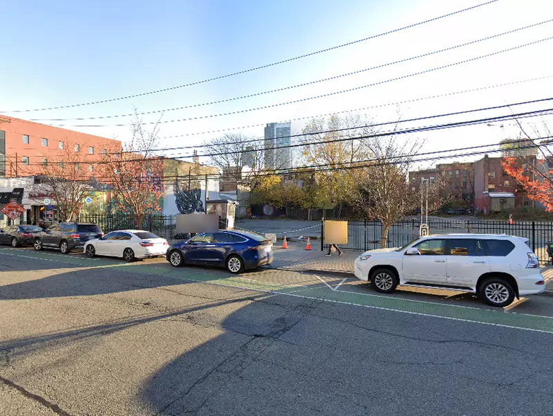 Parking at 143 Christopher Columbus Dr. Lot - Primary Image