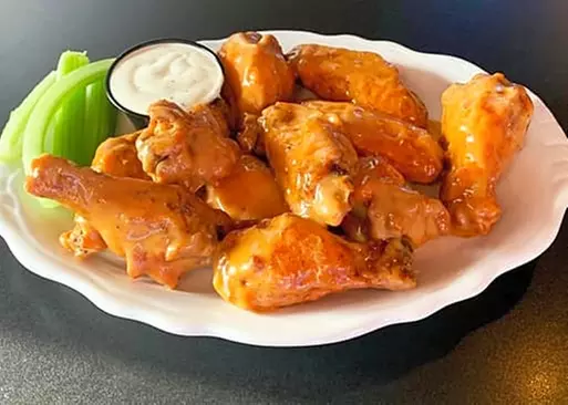 5% Cash Back at Blondie's Sports Bar & Grill