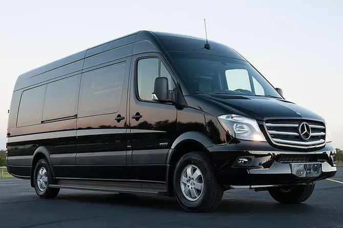 Airport Transfer to and from Dulles International IAD Airport - Primary Image