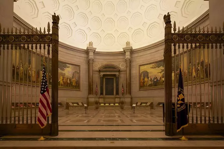 Skip-the-line National Archives Building Exclusive Guided Tour
