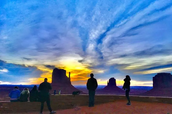 Sunrise Tour of Monument Valley