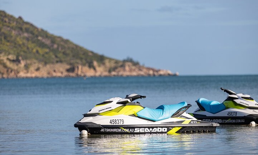 Image 10: Magnetic Island 30 Minute Jetski Hire for 1-4 people plus GoPro.