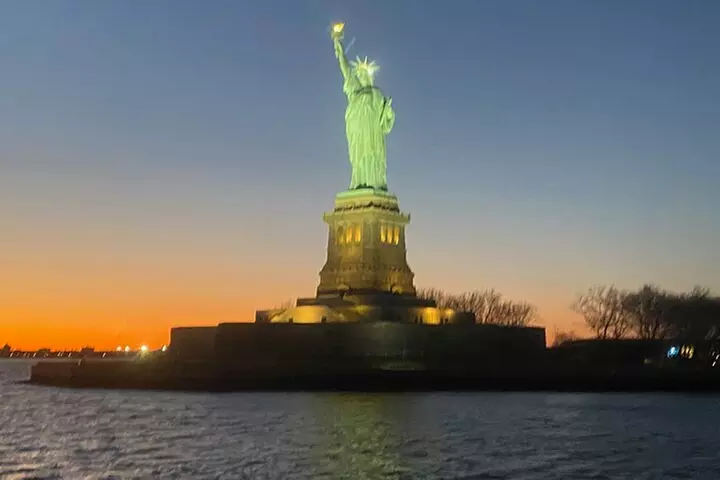 Statue of Liberty Ellis Island Cruise with One World Trade Ticket - Primary Image
