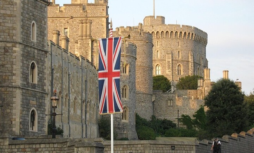 Image 13: Windsor Castle Stonehenge Private Tour from London with Passes