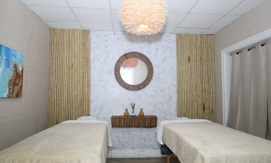 Image 4: Massage in Nassau Bahamas with Transportation