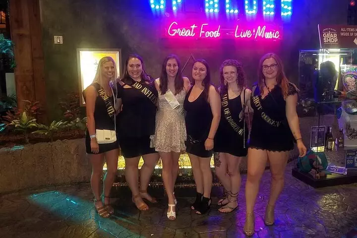 Las Vegas VIP Nightclub Party Bus Crawl