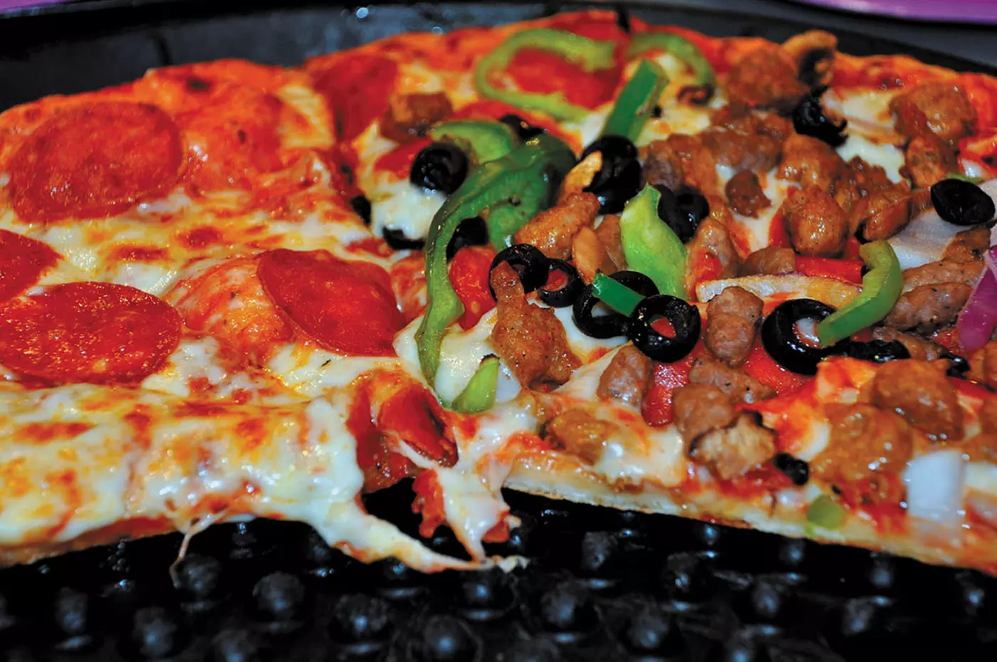 $18.50 For 1 Large 1-Topping Pizza, 4 Soft Drinks & Game Play (Reg. $37) - Second Medium
