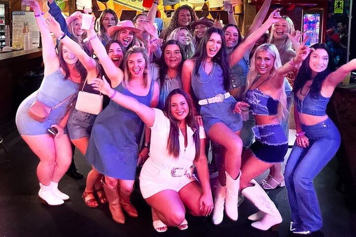 Downtown Austin VIP Bar & Club Crawl