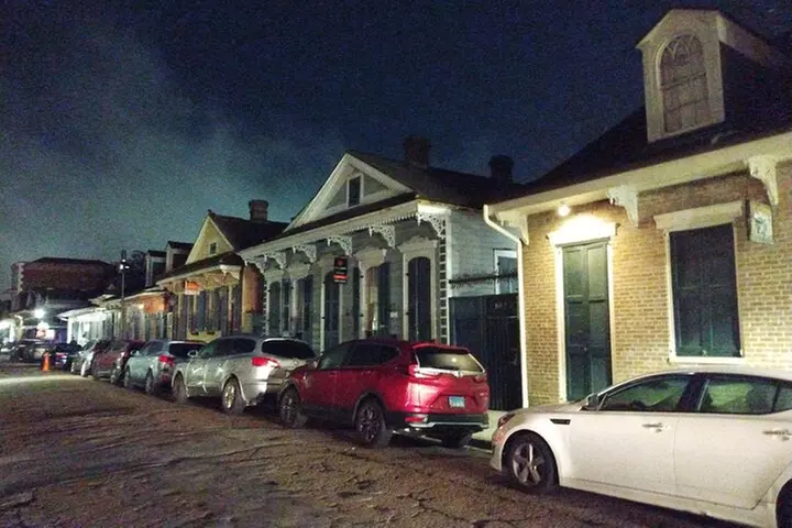 Spooky Spirits Haunted Pub Crawl - Ghost Tour in New Orleans