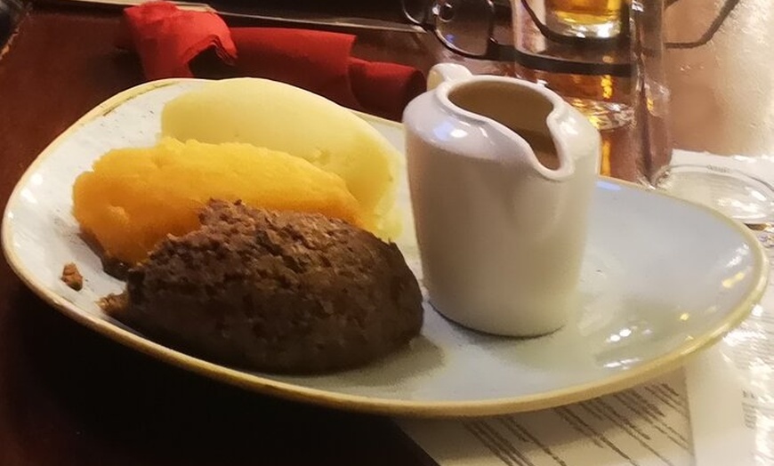 Image 5: Tasty and Indulgent Food and Drink Tour in Edinburgh