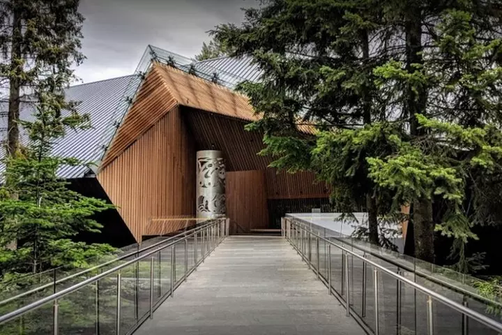 Self-Guided Scavenger Hunt: Whistler Arting Around Whistler