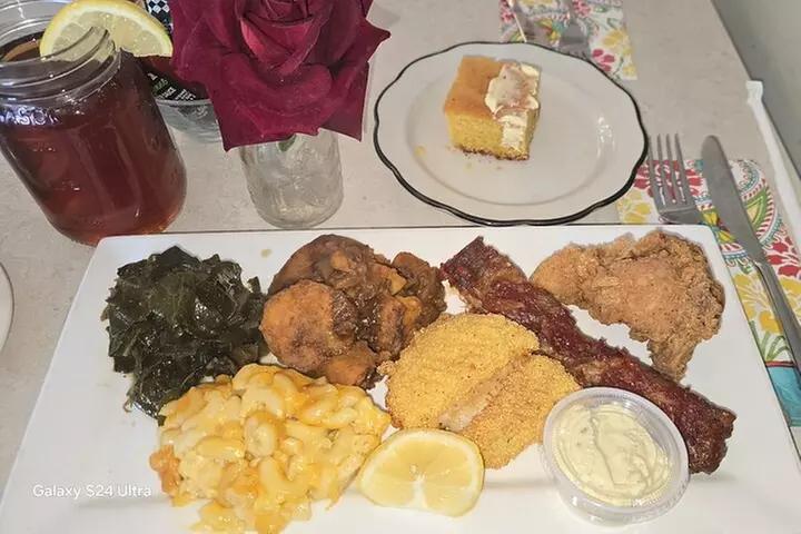 New York: Harlem 2-Hour Culinary Experience (Soul Food & More)