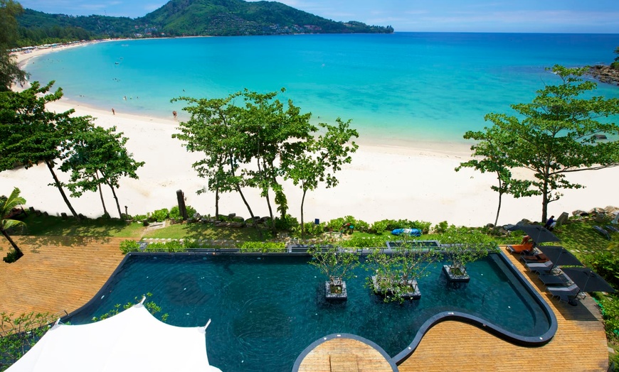 Image 2: ✈ SOUTHERN THAILAND | Phuket - Novotel Kamala Beach 4* - Outdoor sw...