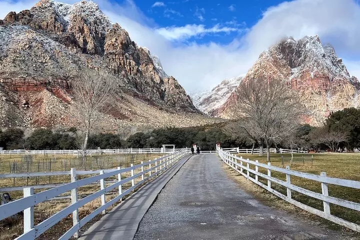 The Ultimate Red Rock Canyon Scenic Experience