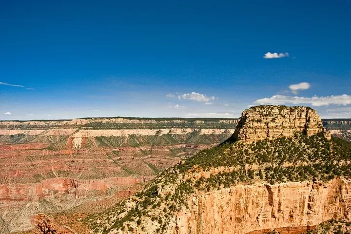 Grand Canyon Landmarks Tour by Airplane with Optional Hummer Tour