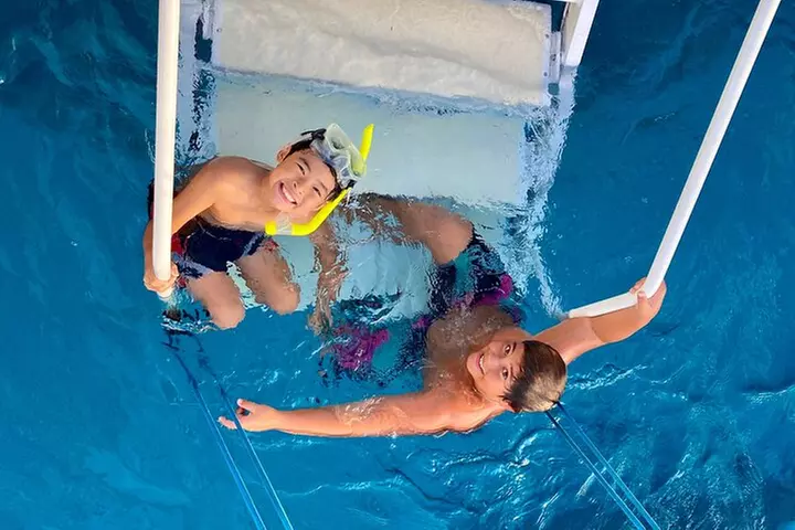 Moana's Waikīkī Grand Guided Turtle Snorkel & Sailing Adventure