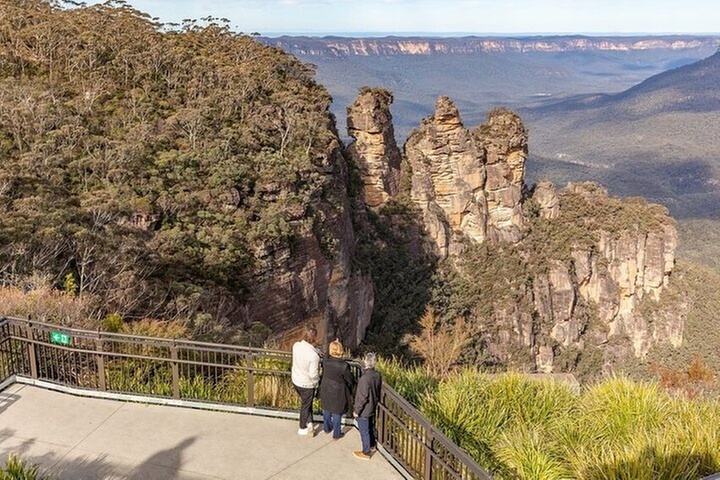 Blue Mountains Sunset Nature-based & Waterfall Tour from Sydney